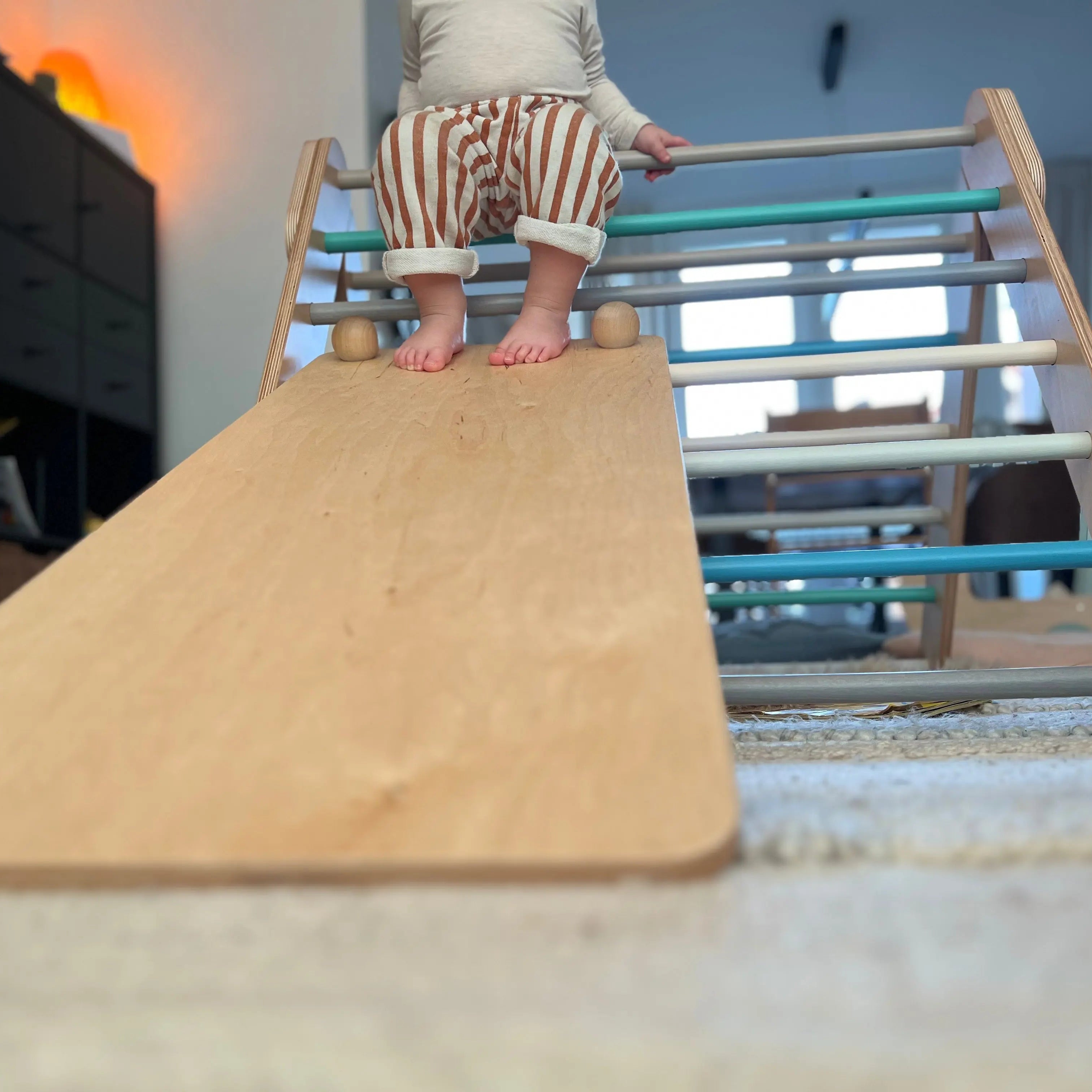 Introducing the Pikler Triangle to Babies: Creative and Fun Ways to Use It - AlmaVidaKids