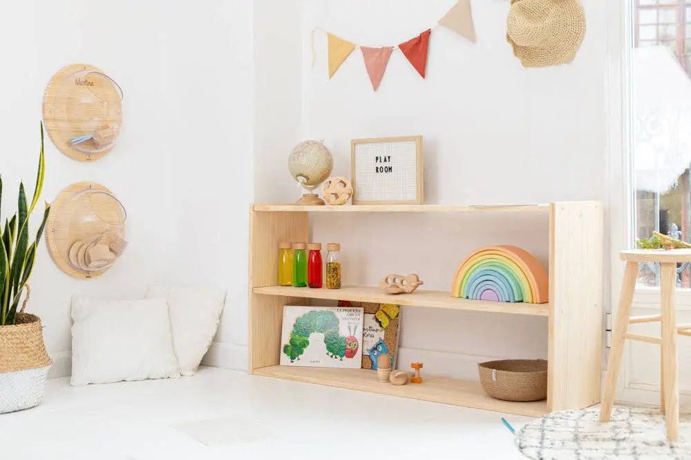 Wood And Hearts Montessori Opstapkruk voor kinderen en peuters, 2-in-1 multifunctionele leerhulp, stoel met rugleuning (met vormuitsparingen