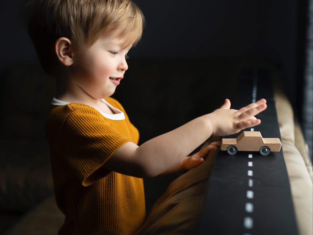 Back and Forth car - AlmaVidaKids