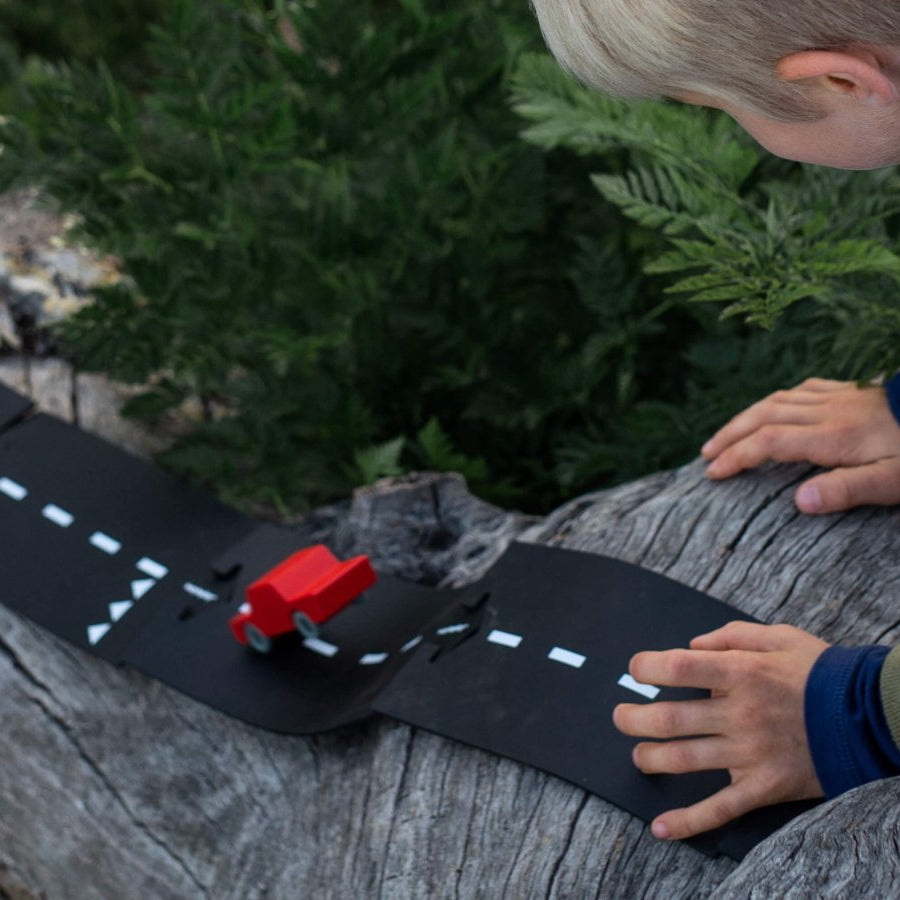 Back and Forth car Red - AlmaVidaKids