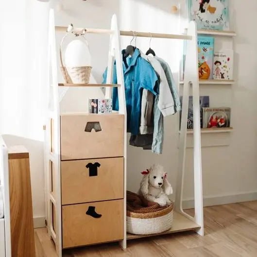 Clothing rack with drawers - AlmaVidaKids
