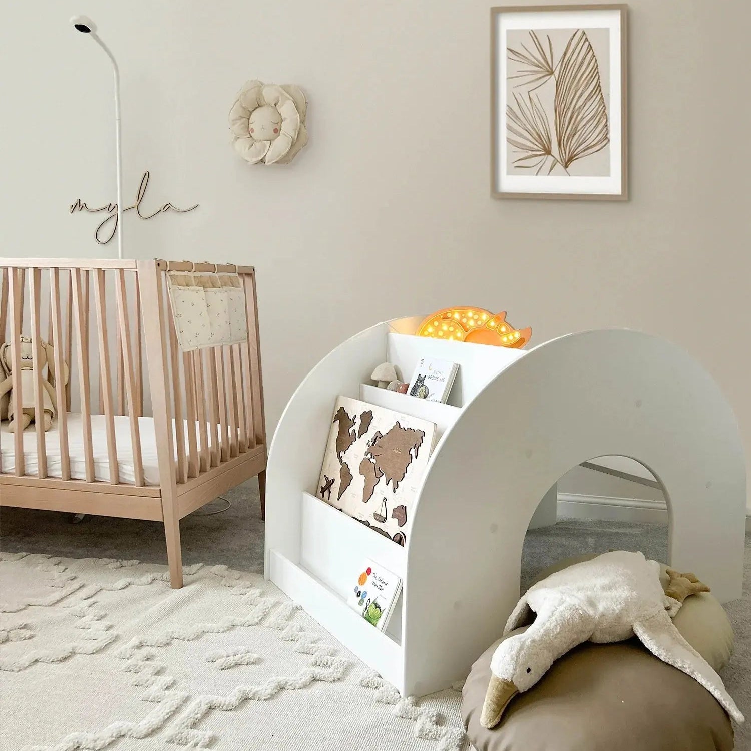 KUMPU Montessori bookshelf - AlmaVidaKids