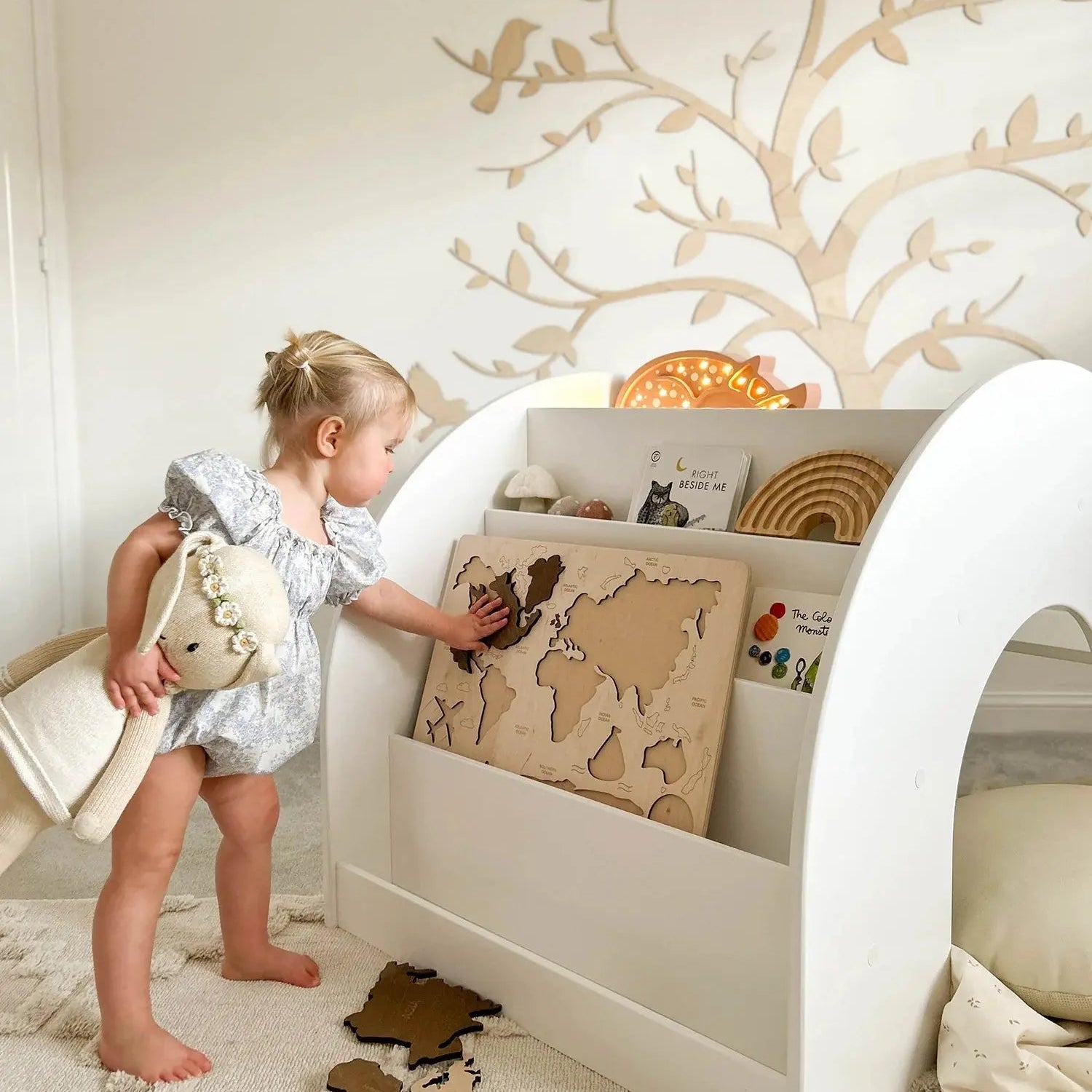 KUMPU Montessori bookshelf - AlmaVidaKids