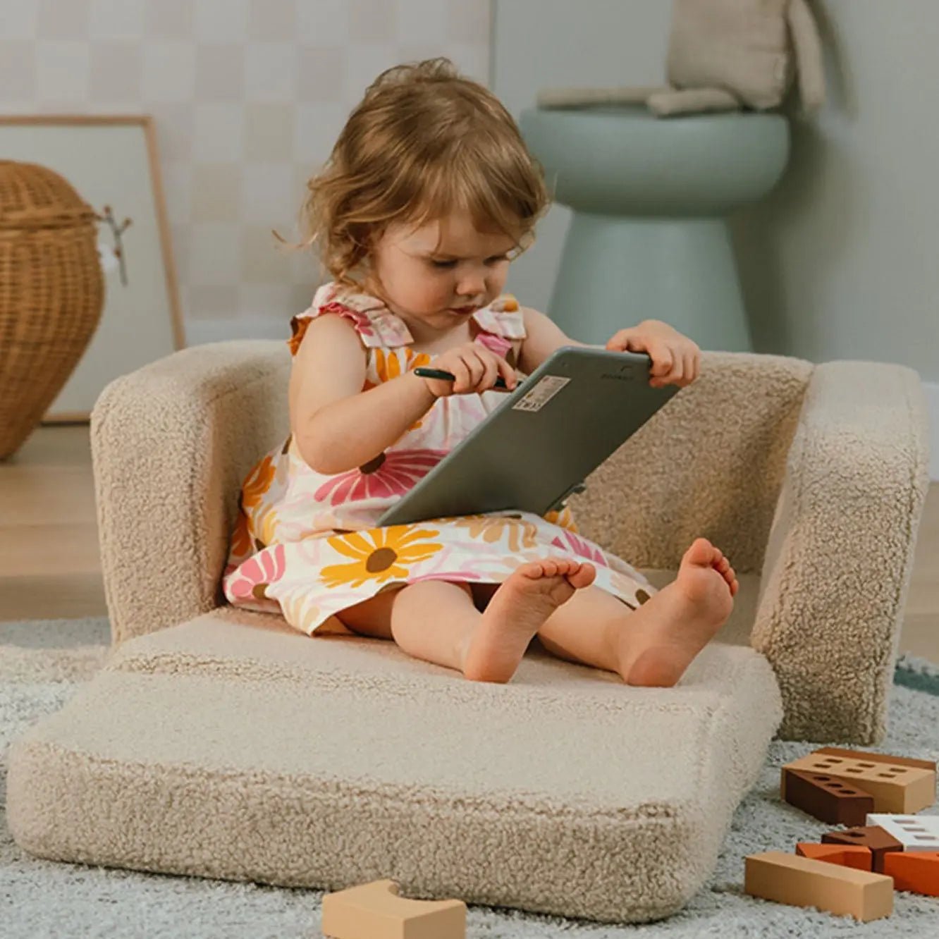 Lumi Chair Teddy – 2 - in - 1 Chair and Nap Mattress - AlmaVidaKids