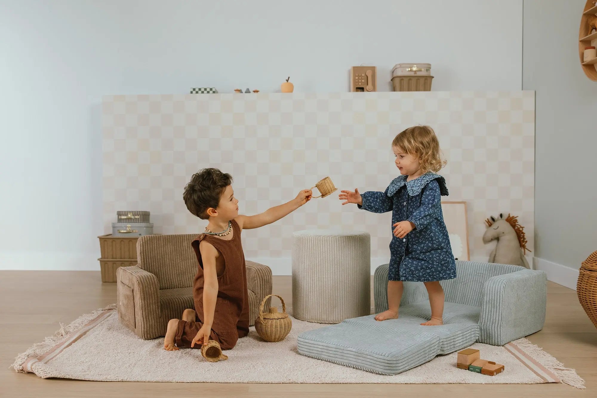 Lumi Toddler Chair Corduroy – 2 - in - 1 Chair and Nap Mattress - AlmaVidaKids