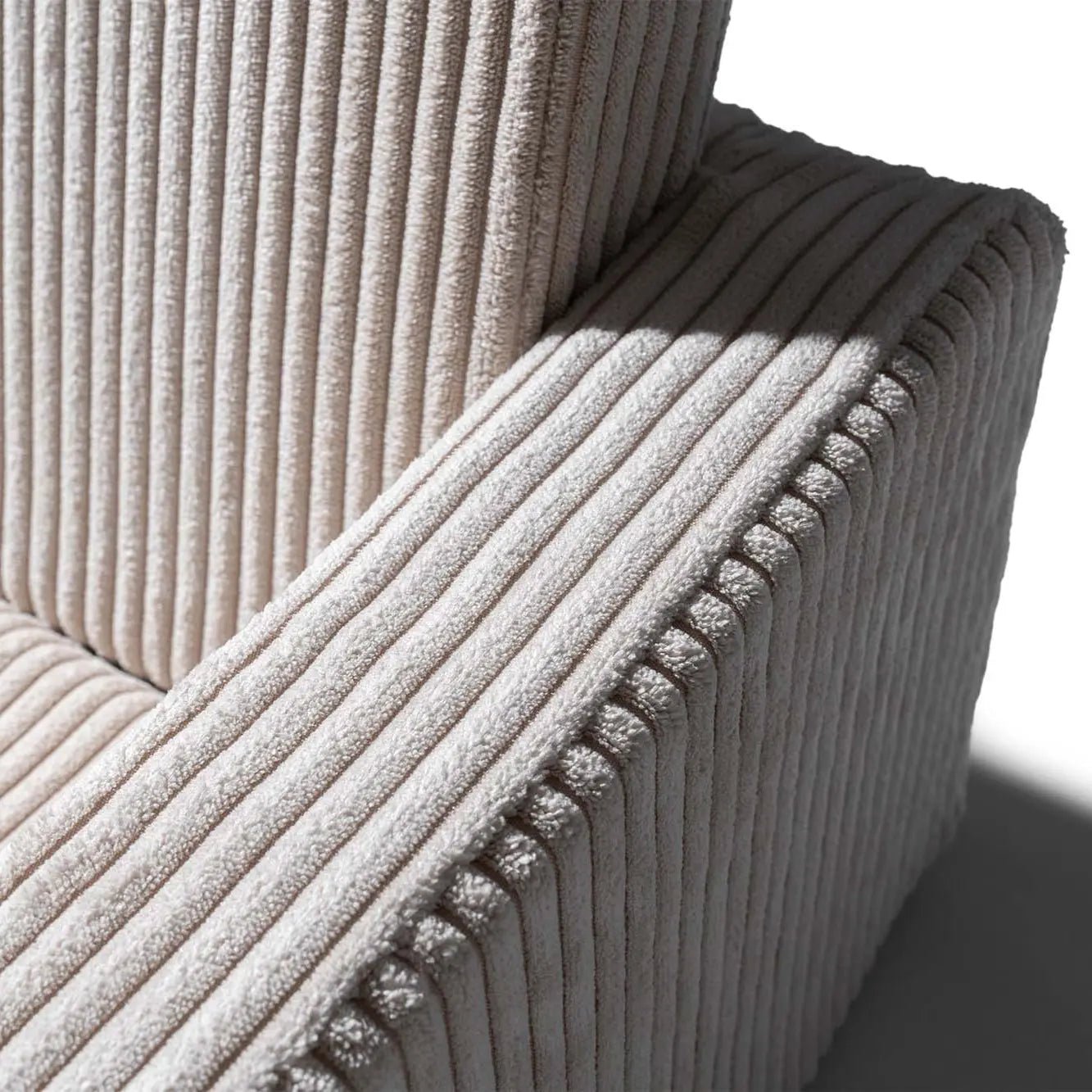 Lumi Toddler Chair Corduroy – 2 - in - 1 Chair and Nap Mattress - AlmaVidaKids