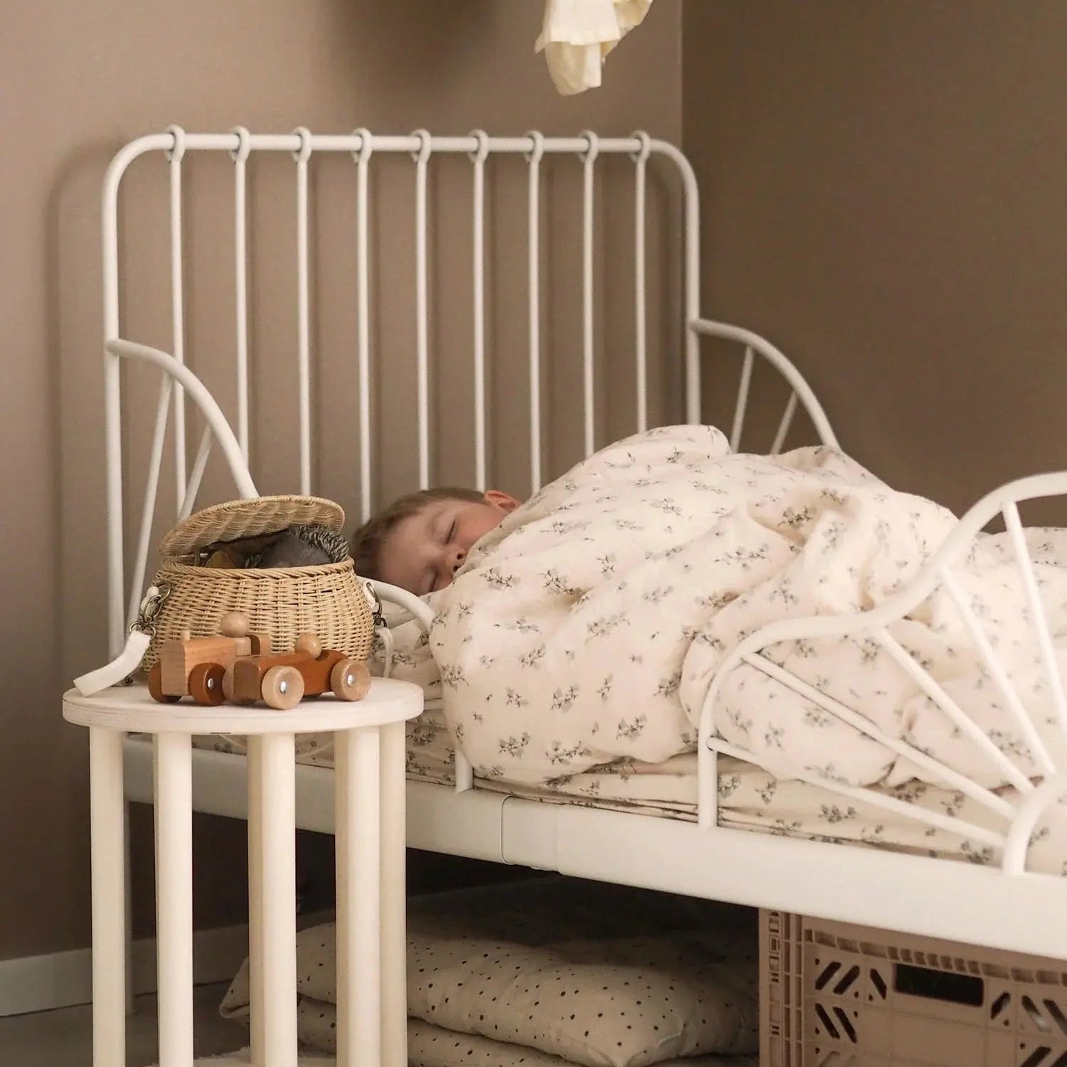 LUOTO Stool - AlmaVidaKids