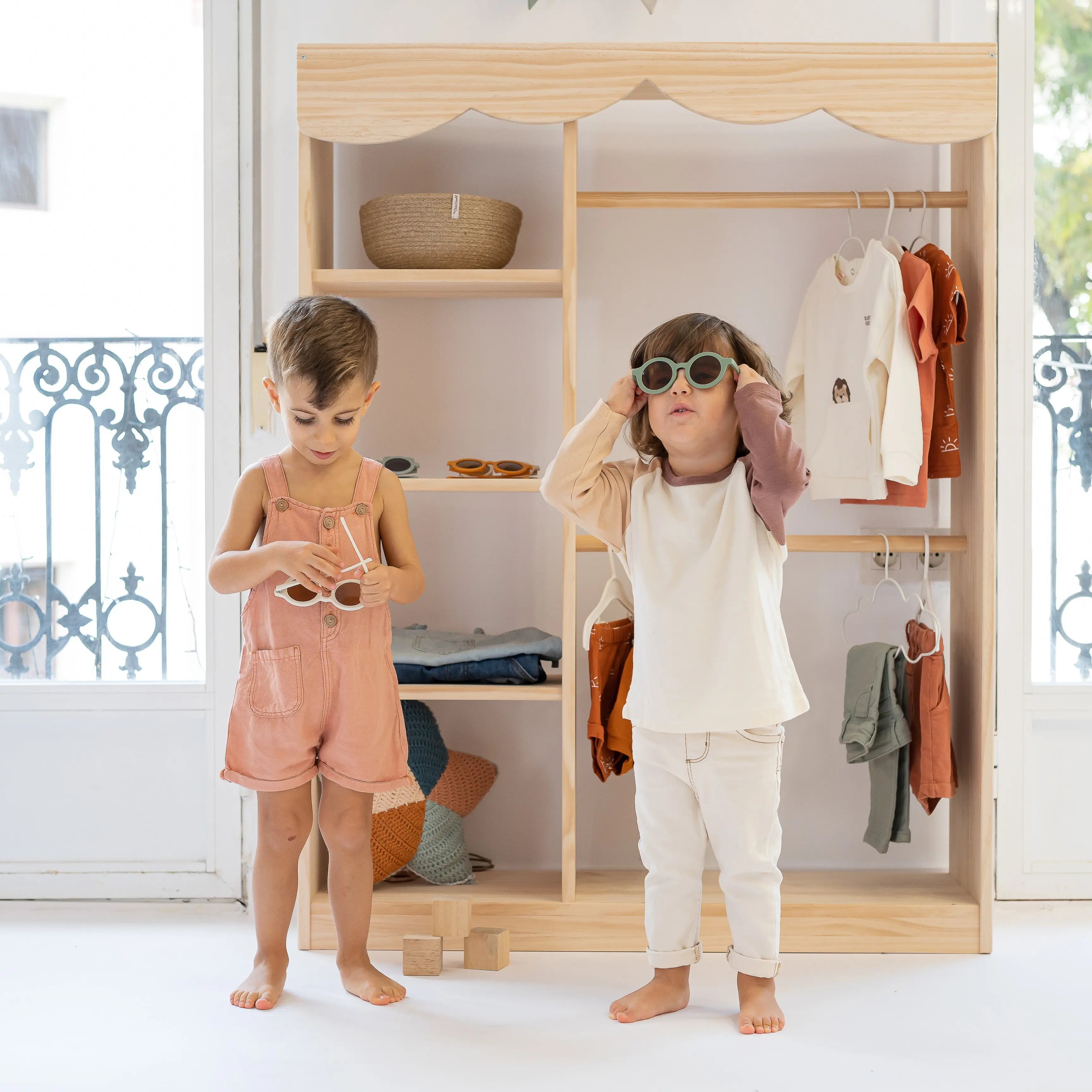 Montessori Wardrobe - AlmaVidaKids
