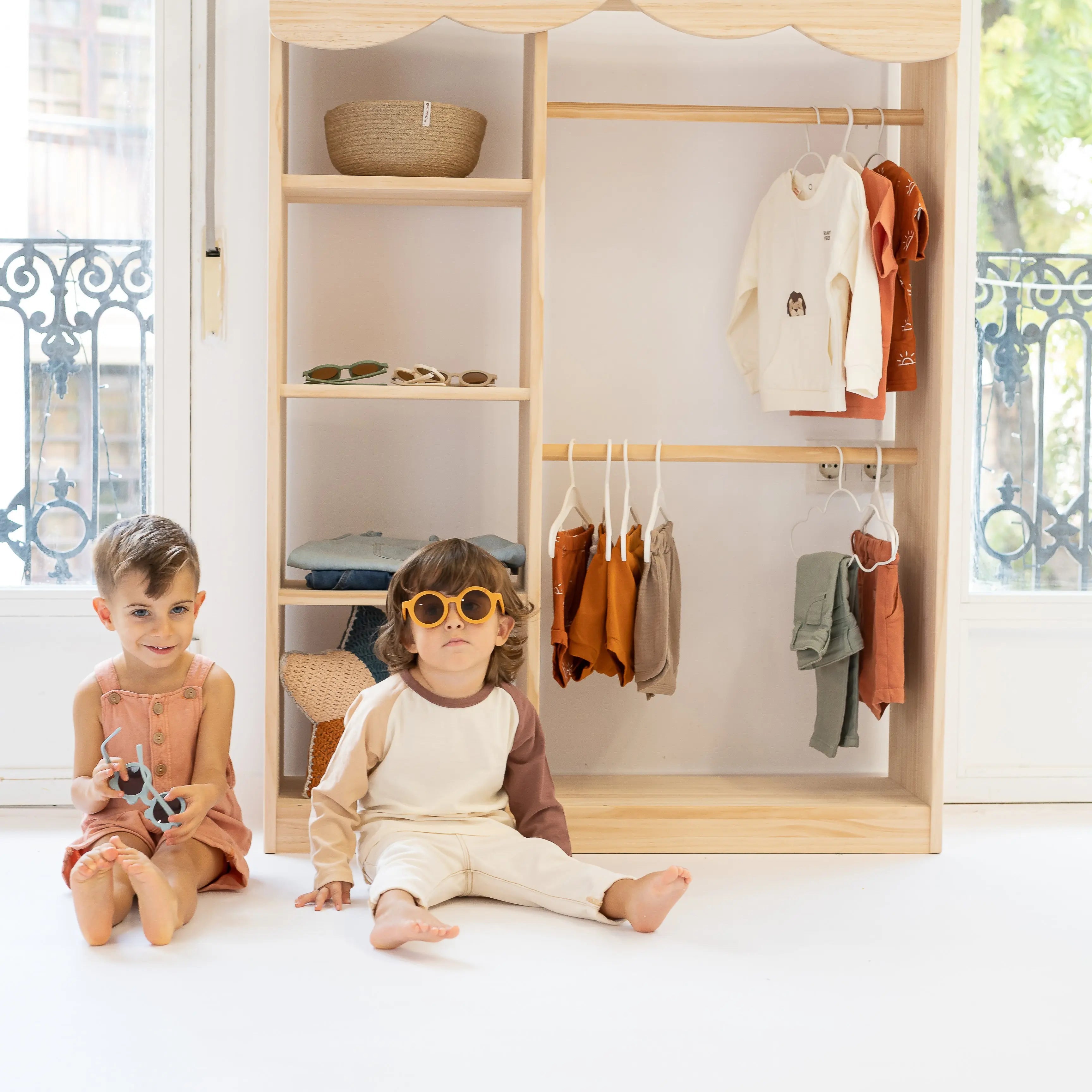 Montessori Wardrobe - AlmaVidaKids