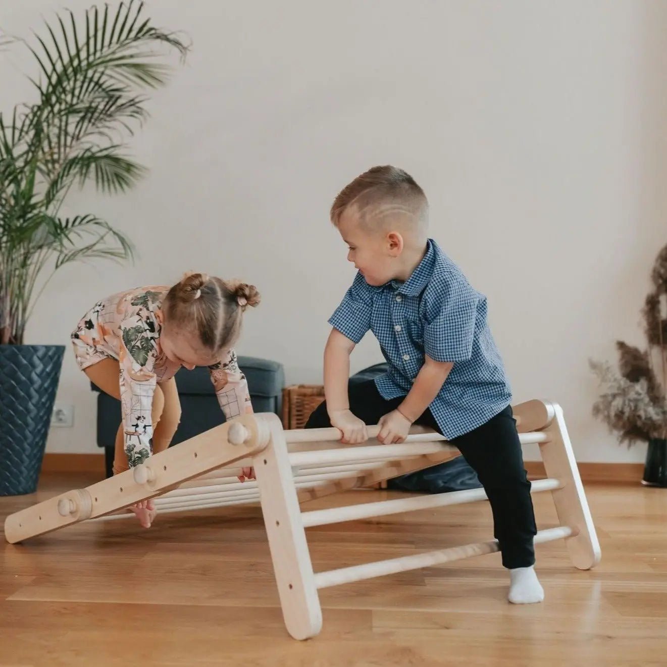 MOPITRI® 4 - segment Modifiable Climbing Pikler Triangle - AlmaVidaKids