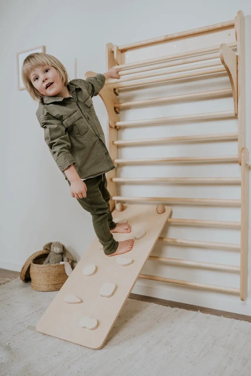Pikler climbing triangle & climber (swedish) wall - AlmaVidaKids