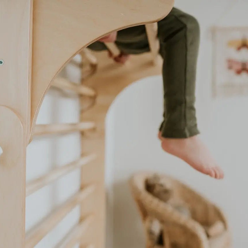 Pikler climbing triangle & climber (swedish) wall - AlmaVidaKids