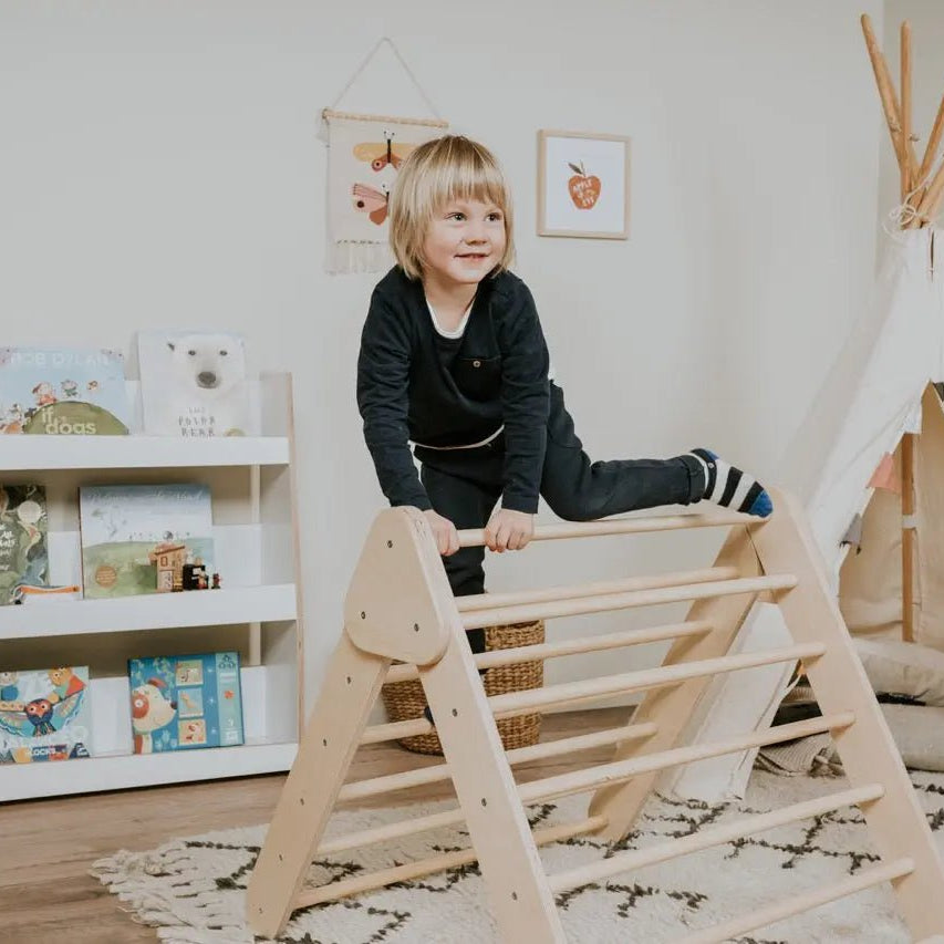 Pikler triangle - AlmaVidaKids