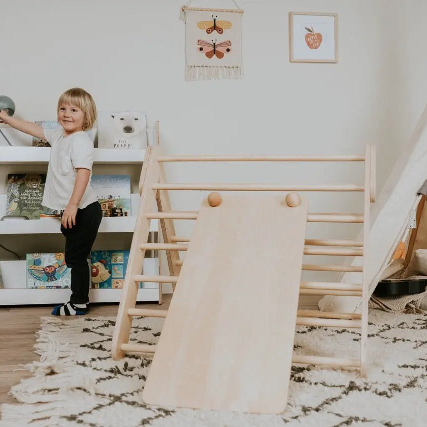 Pikler triangle - AlmaVidaKids