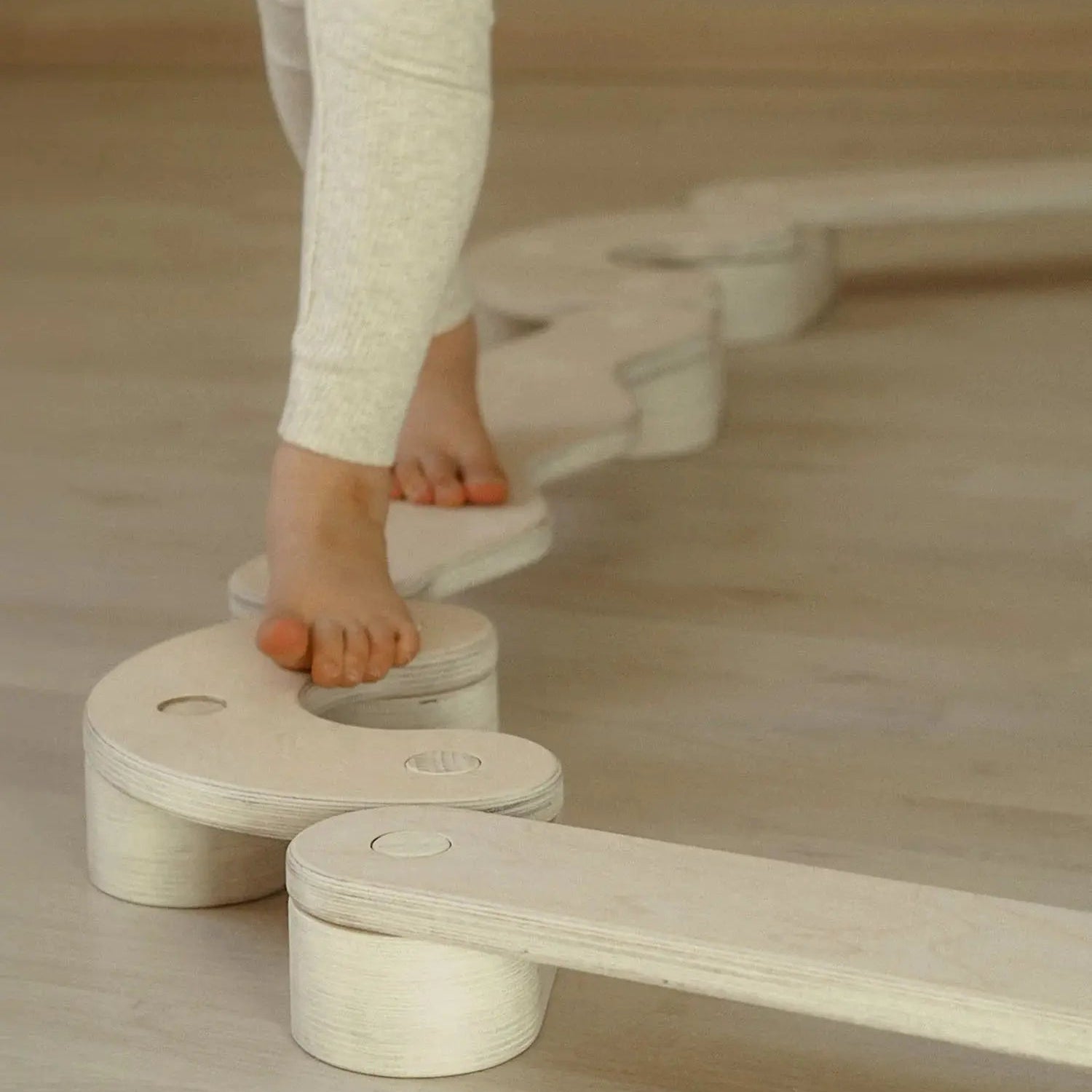 POLKU balance beam - AlmaVidaKids