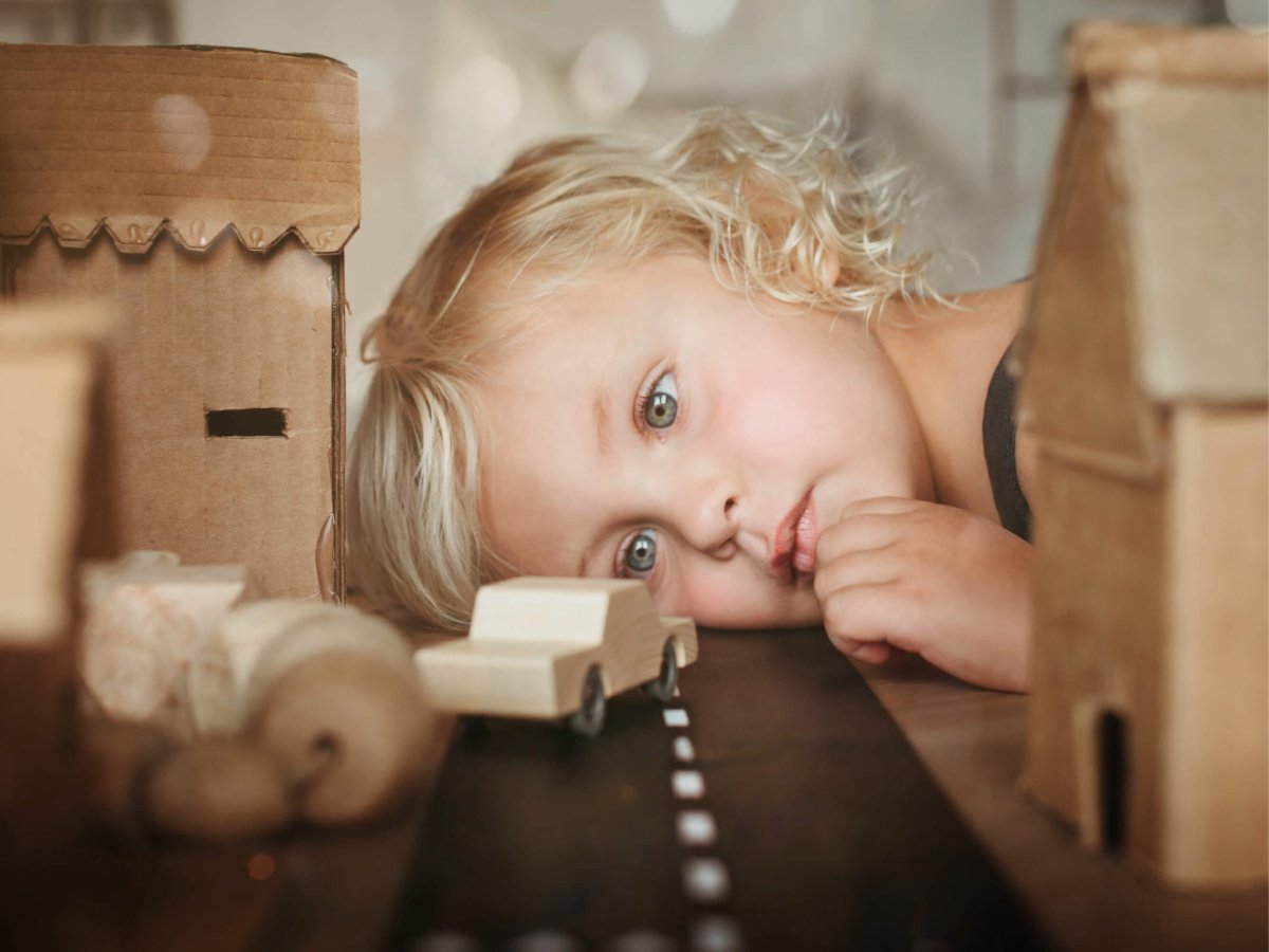 Back and Forth car - AlmaVidaKids