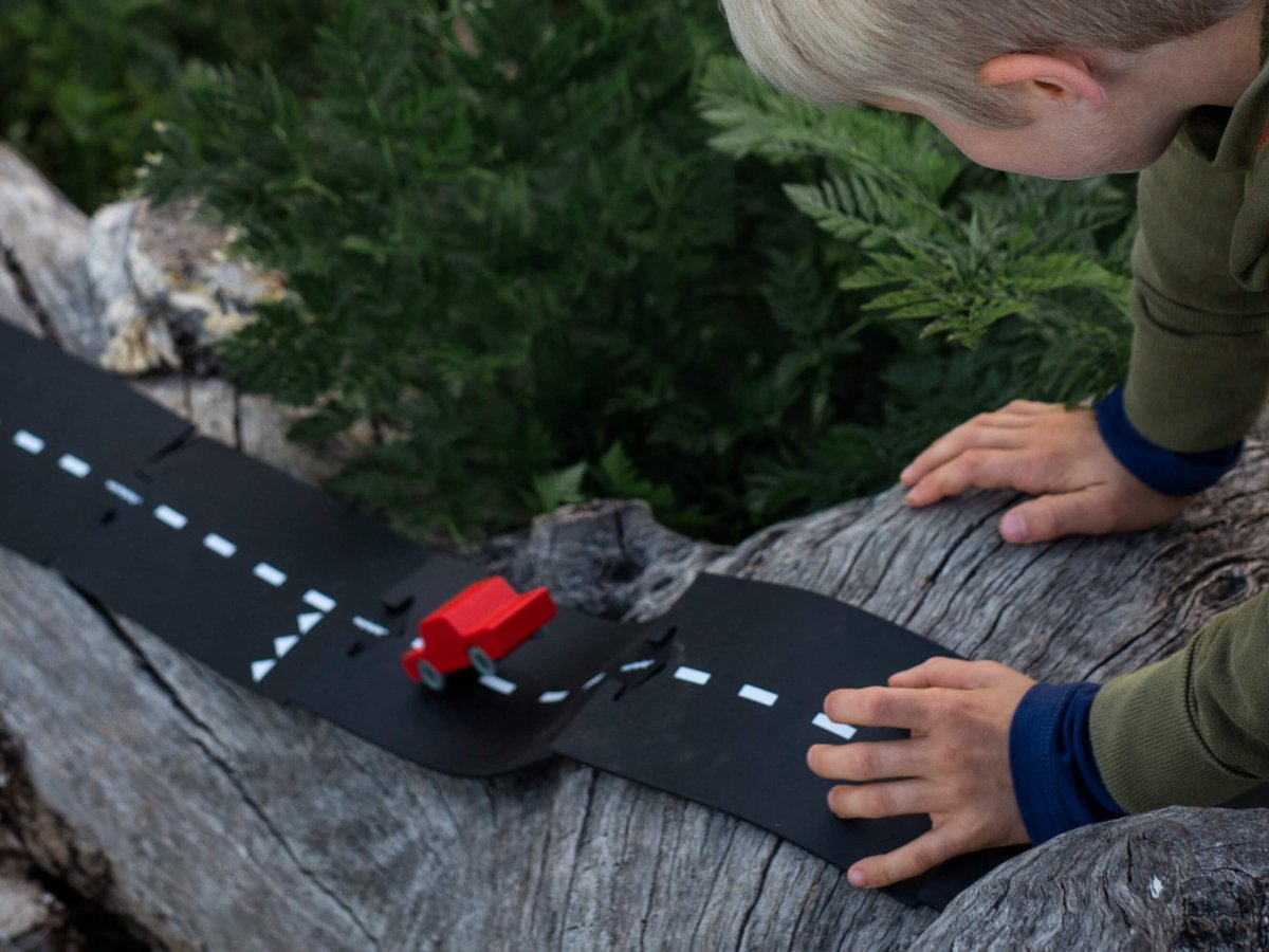 Back and Forth car Red - AlmaVidaKids