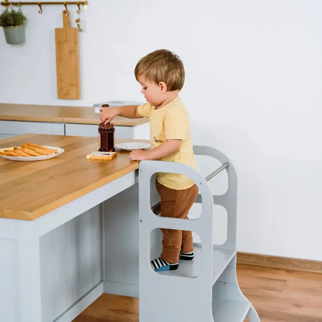 STEP UP • Adjustable height helper tower Ette Tete