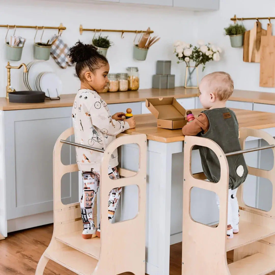 STEP UP • Adjustable height helper tower Ette Tete