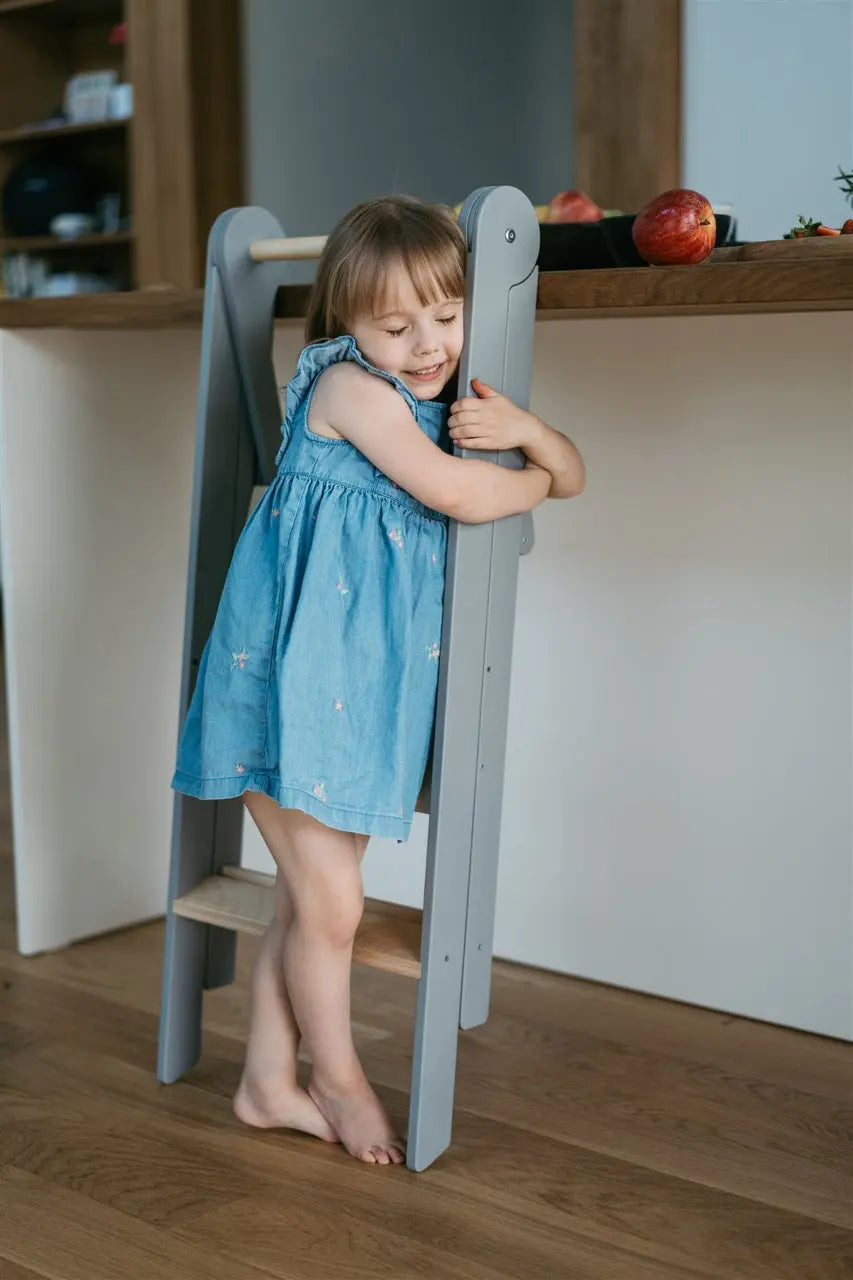 Foldable Learning Tower Leg&Go