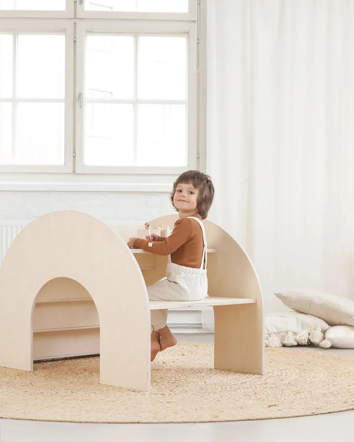 KUMPU Montessori bookshelf - AlmaVidaKids