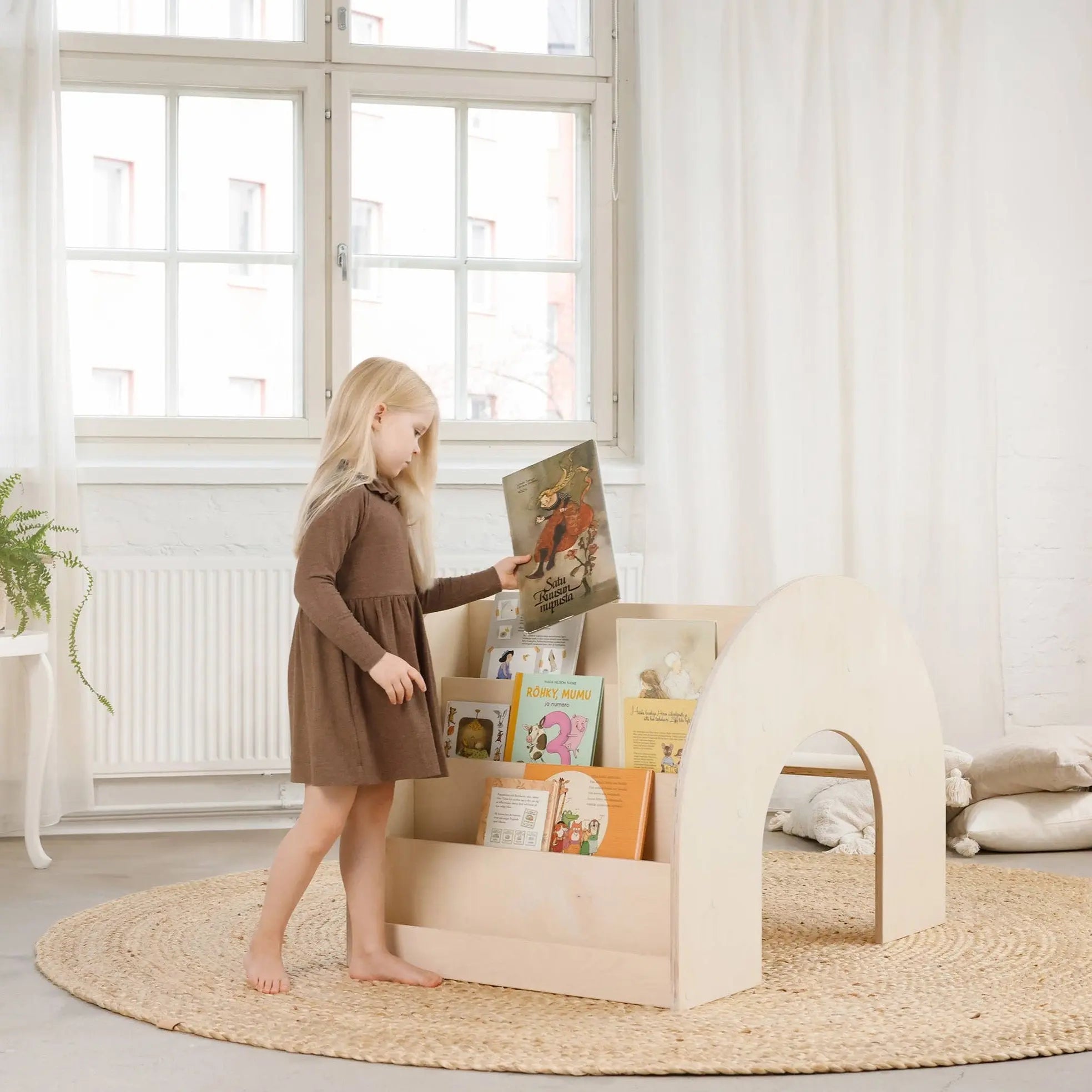 KUMPU Montessori bookshelf - AlmaVidaKids