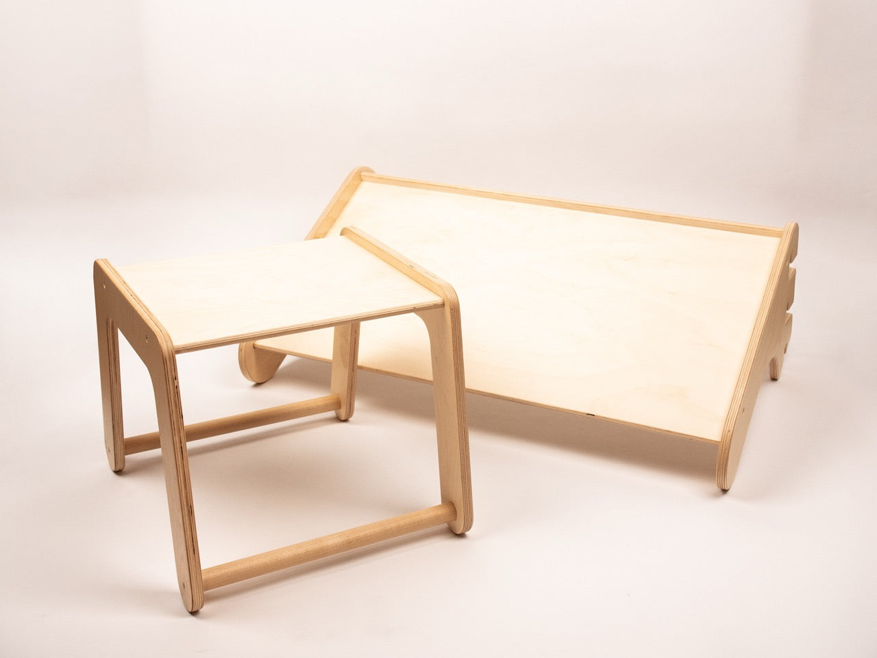 Table & Chair Add-on for Climber Wall Leg&Go
