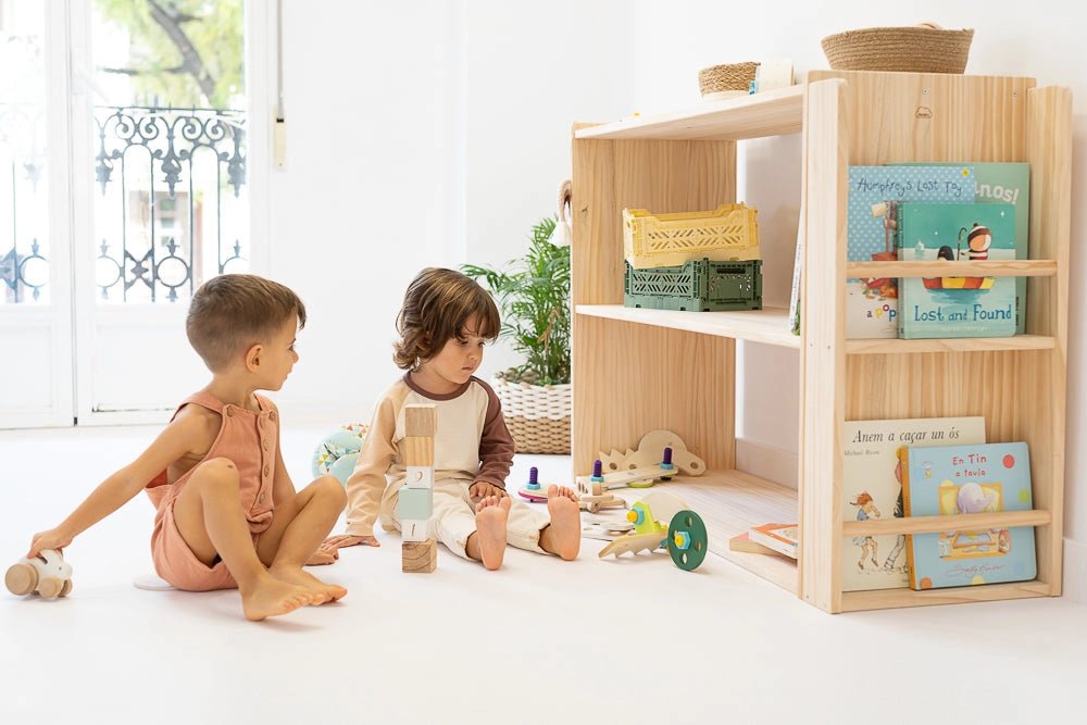 Montessori toyshelf with bookcase - AlmaVidaKids