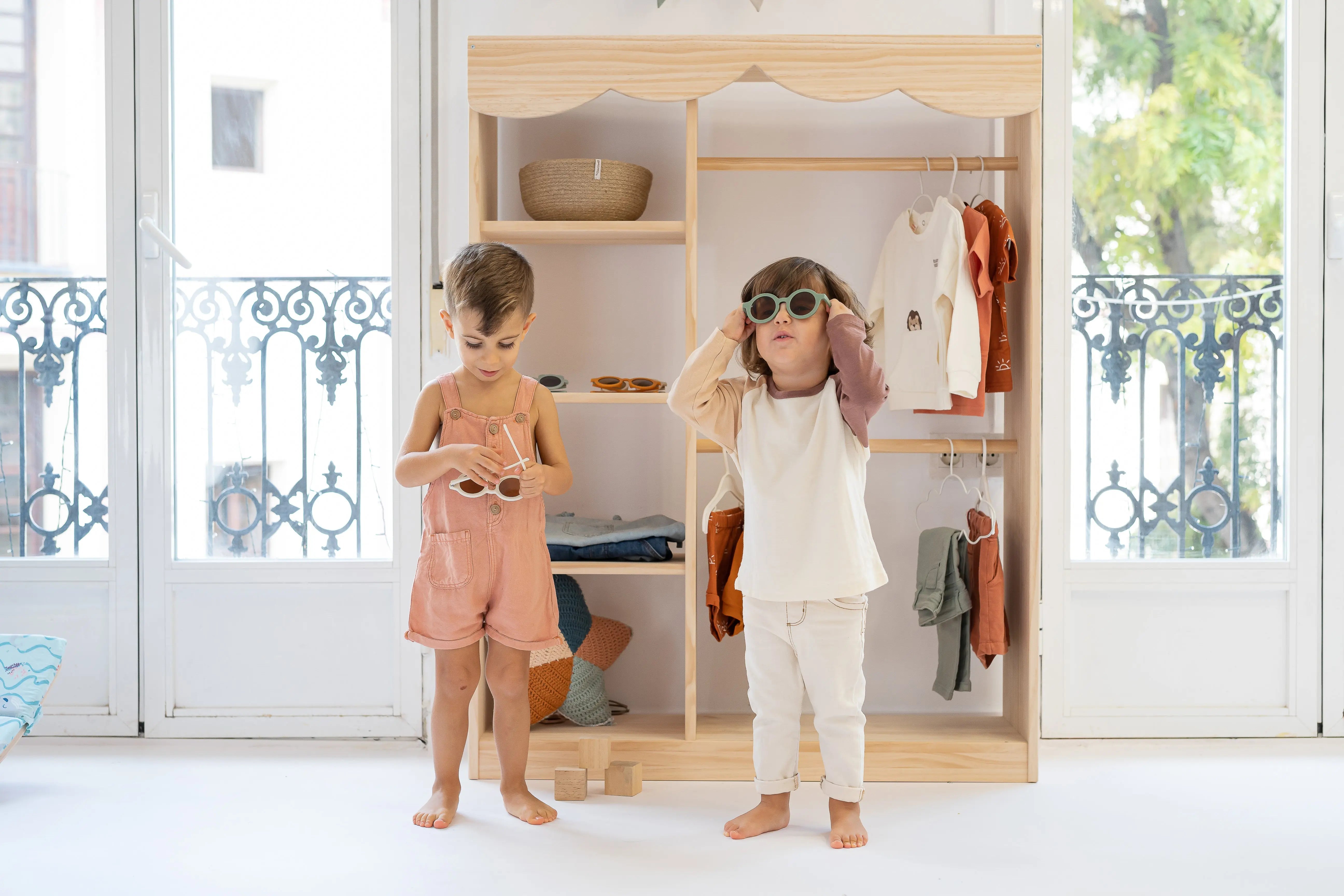 Montessori Wardrobe - AlmaVidaKids