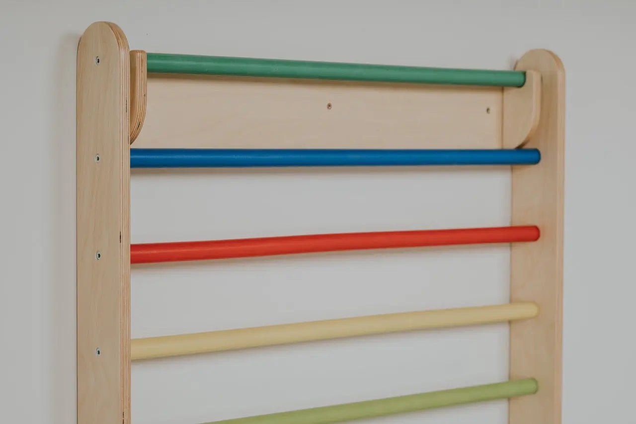 Pikler climbing triangle & climber (swedish) wall - AlmaVidaKids