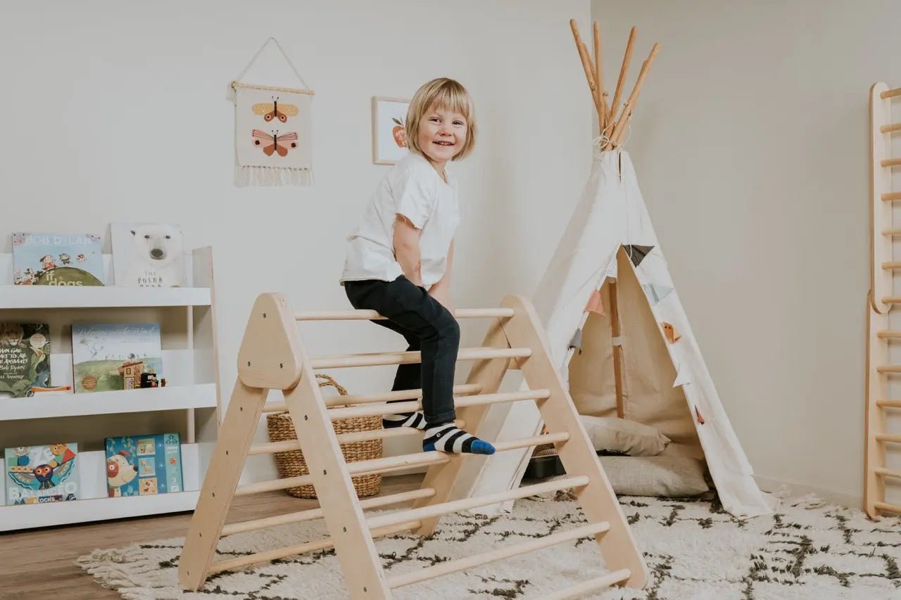 Pikler triangle - AlmaVidaKids