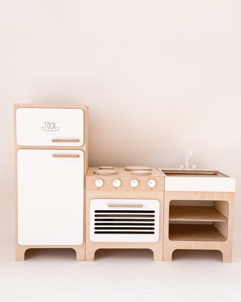 Wooden Play Kitchen - AlmaVidaKids